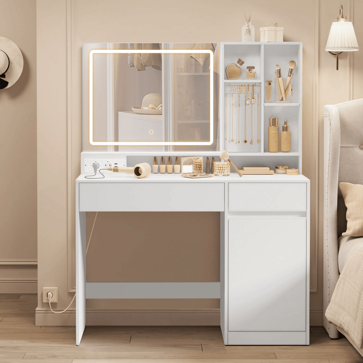 Schminktisch - Elena - mit LED - Spiegel & Ladestation in Weiß - nestful