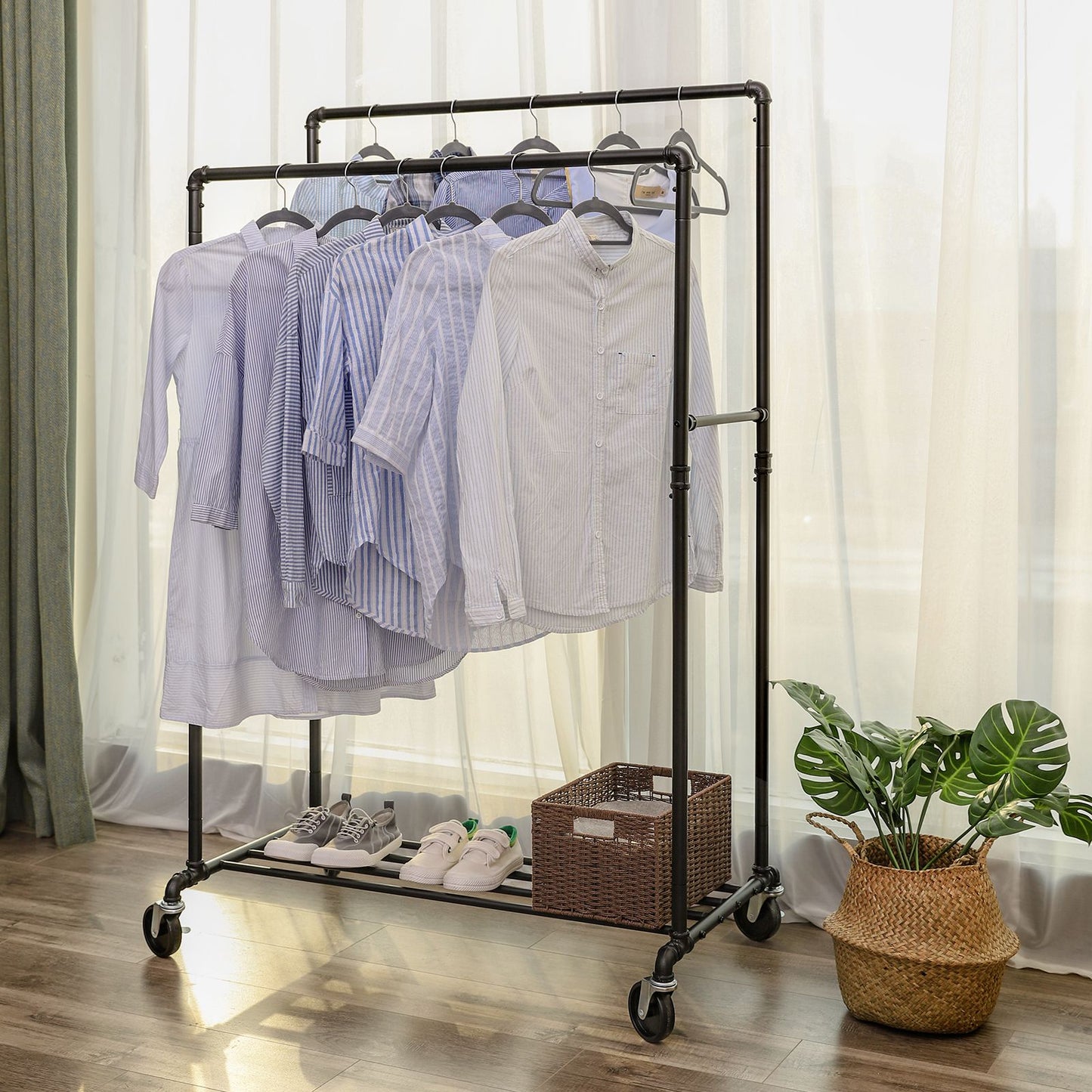 Double clothes rack 110kg – water pipe look with wheels