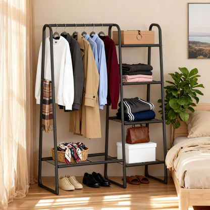 Mika – Tintenschwarz – Lifestyle