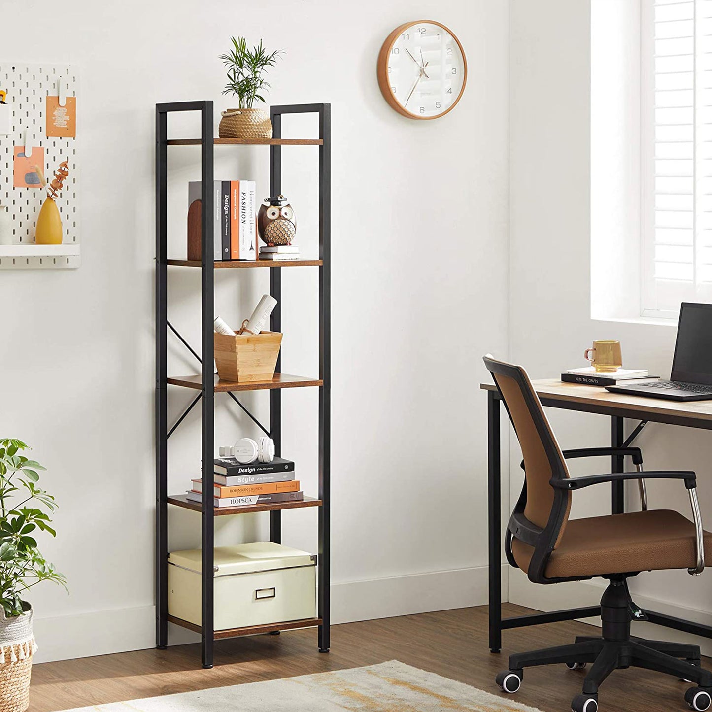 Bookcase with 5 shelves