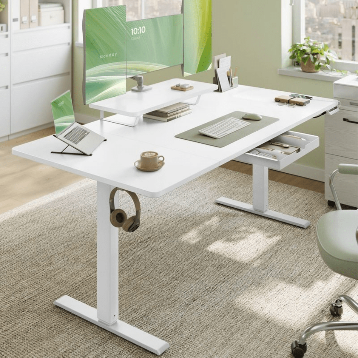 Elektrisch höhenverstellbarer Schreibtisch – Miro – mit Monitorständer, Memory & USB - nestful