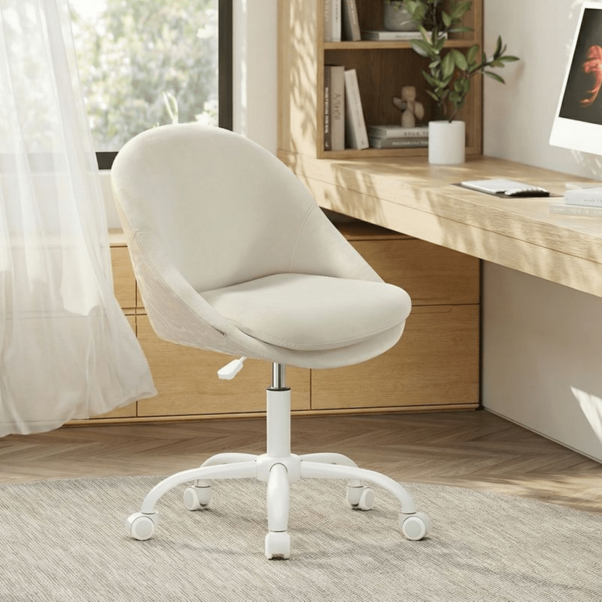 Homeoffice Bürostuhl – Elara – höhenverstellbar aus Stoff oder Samt - nestful