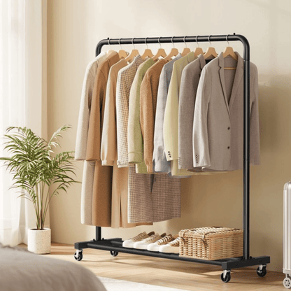 Kleiderständer mit Rollen 50kg – Luis– Minimalistisch & Mobil in Schwarz - nestful