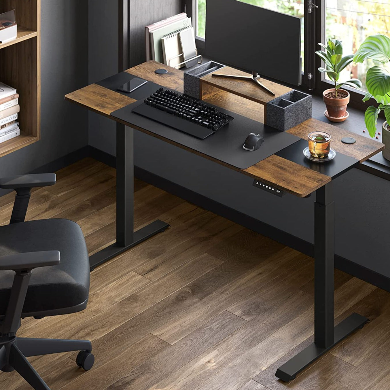 Height-adjustable desk in vintage brown and black